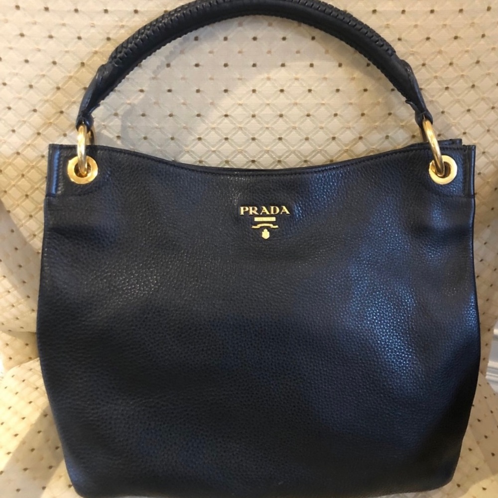 ✨Prada Vitello Daino Nero✨
